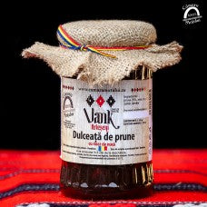 Dulceata de prune cu miez de nuca
