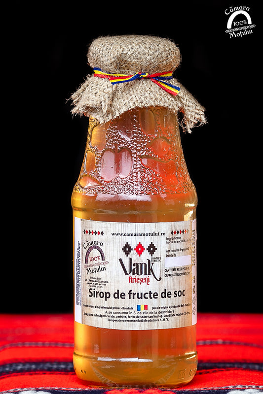 Sirop din flori de soc